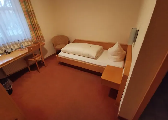 Landgasthof Hirsch Hotel *