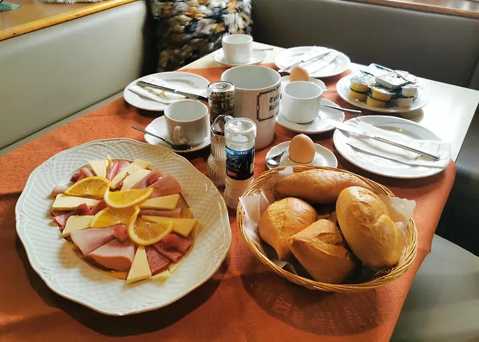 Landgasthof Hirsch Hotel *